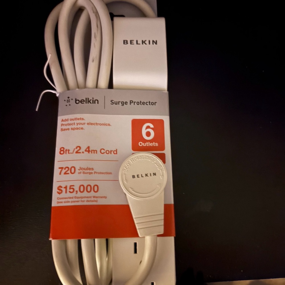 Belkin White Surge Protector with 6 Outlets